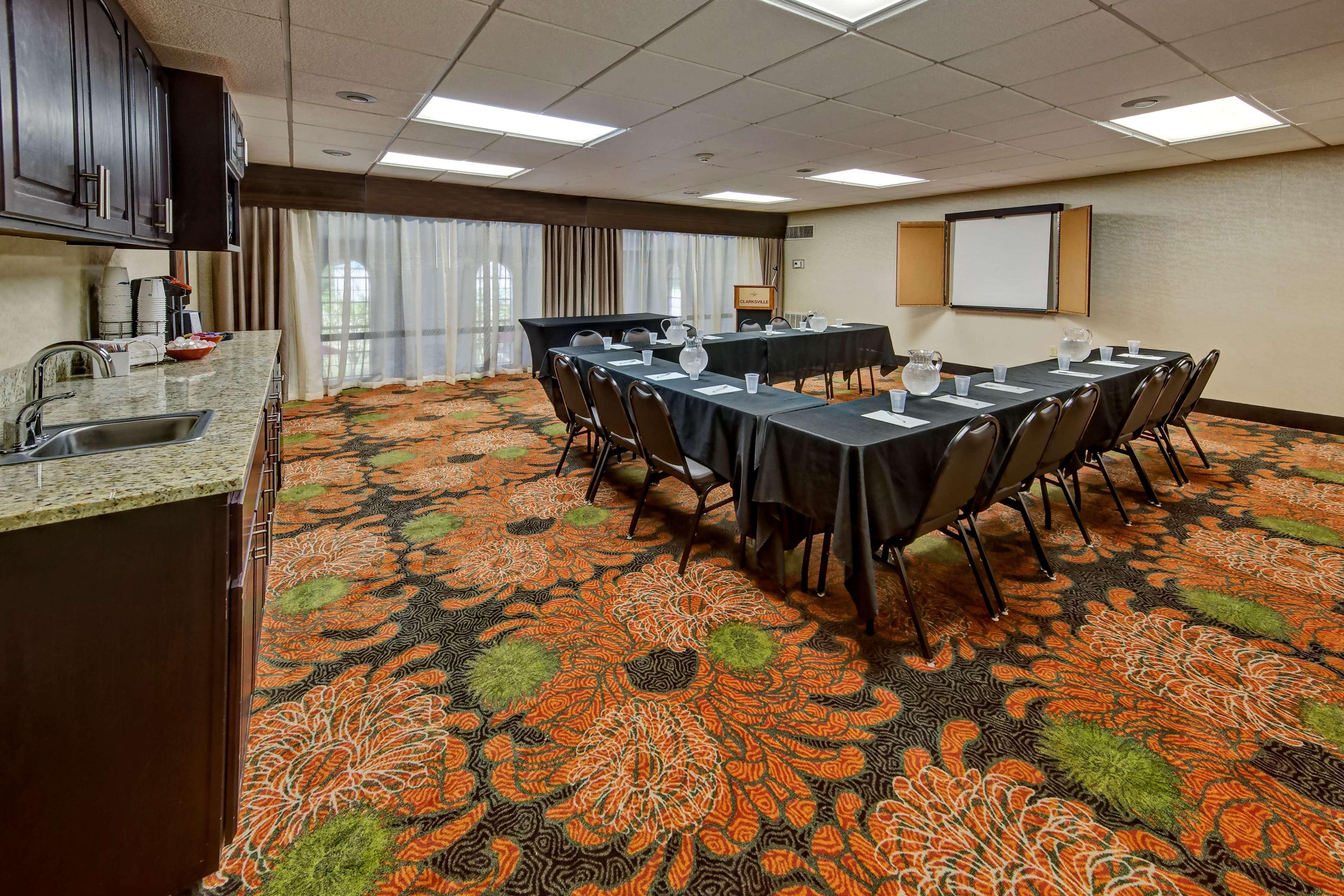 Hampton Inn By Hilton Clarksville Екстериор снимка