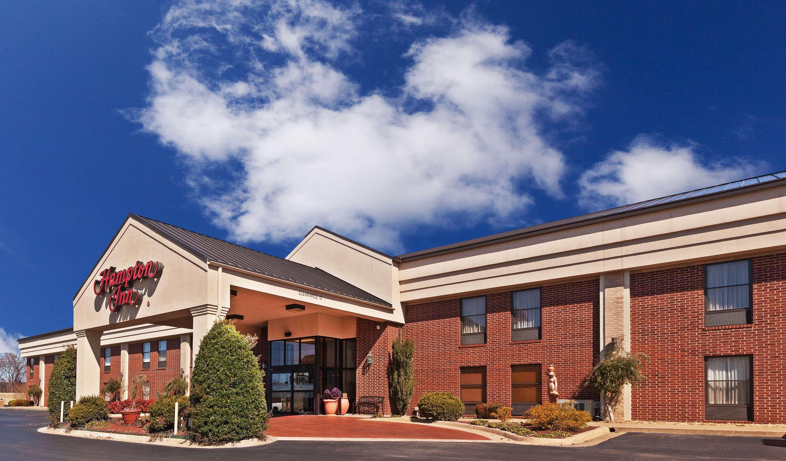 Hampton Inn By Hilton Clarksville Екстериор снимка